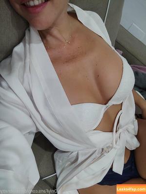 danielabratty photo #0248