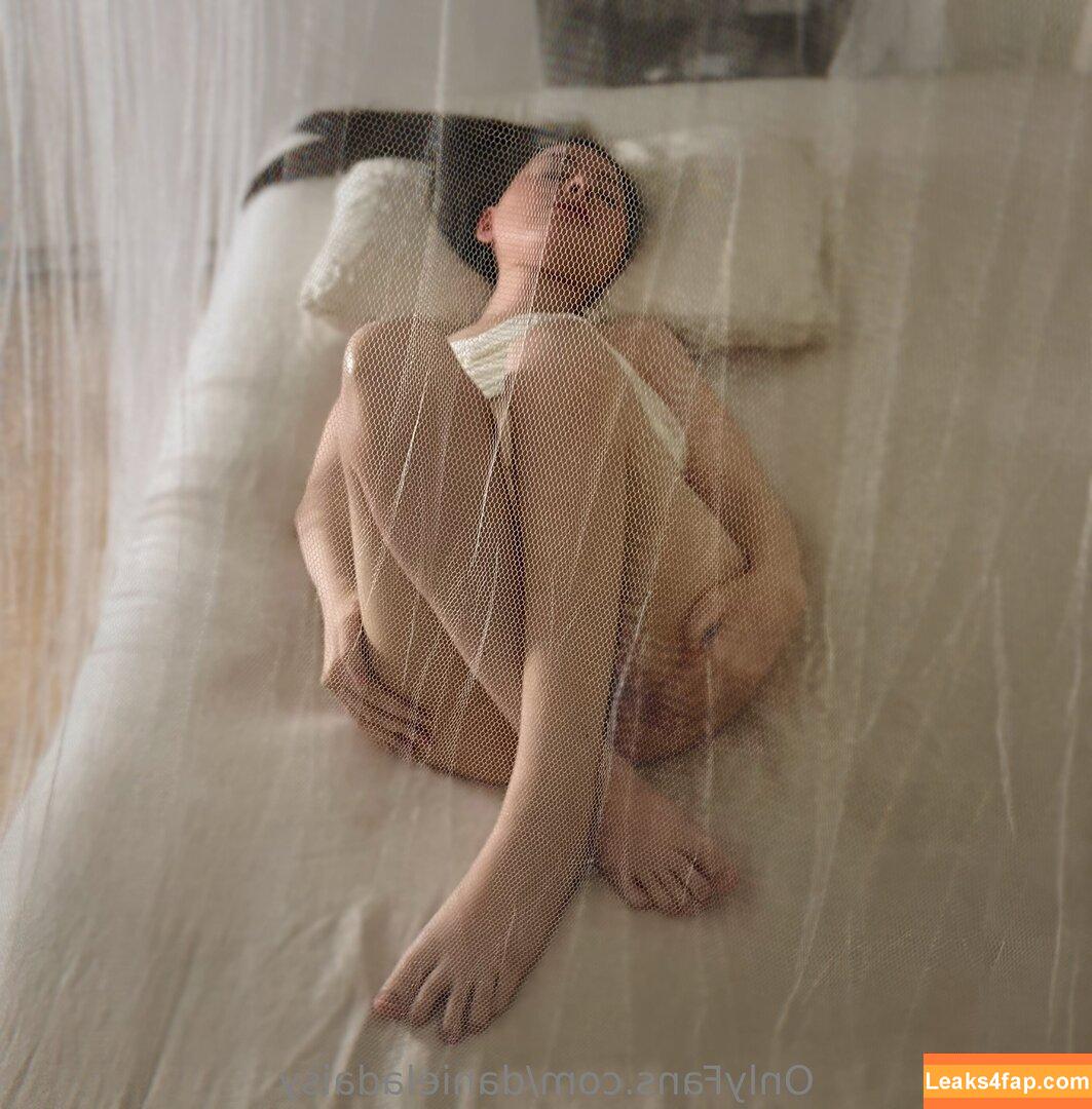 danieladaisy / danieladaisies leaked photo photo #0006