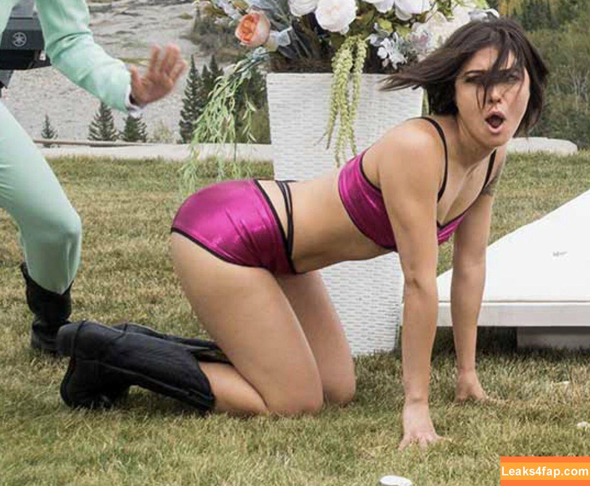Daniella Pineda / notdaniellapineda leaked photo photo #0015