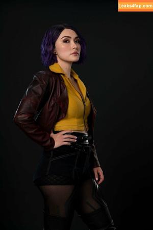 Daniella Pineda photo #0005