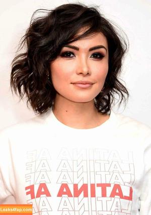 Daniella Pineda photo #0040