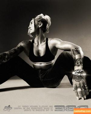 Danielle Brandon photo #0140