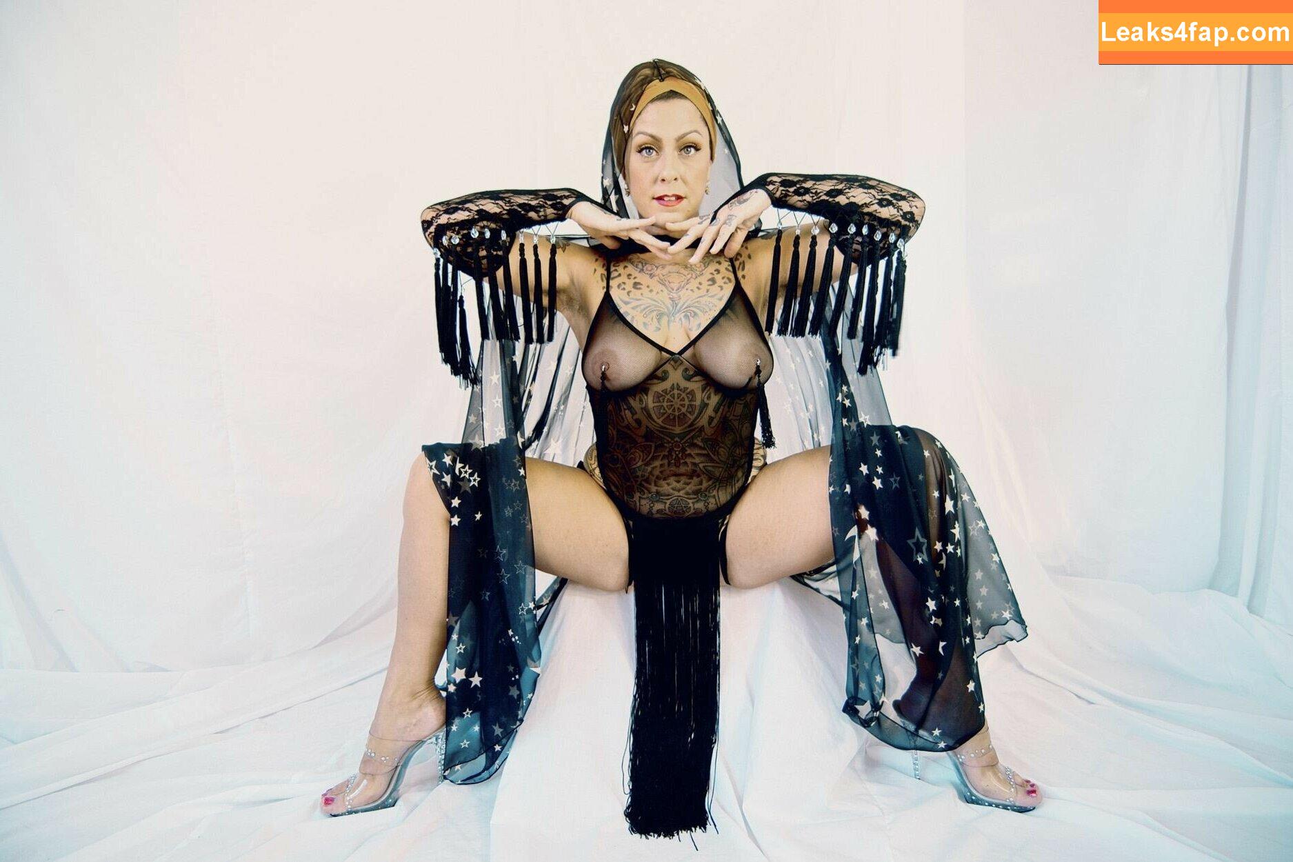 Danielle Colby / daniellecolby / daniellecolbyamericanpicker / https: leaked photo photo #0211
