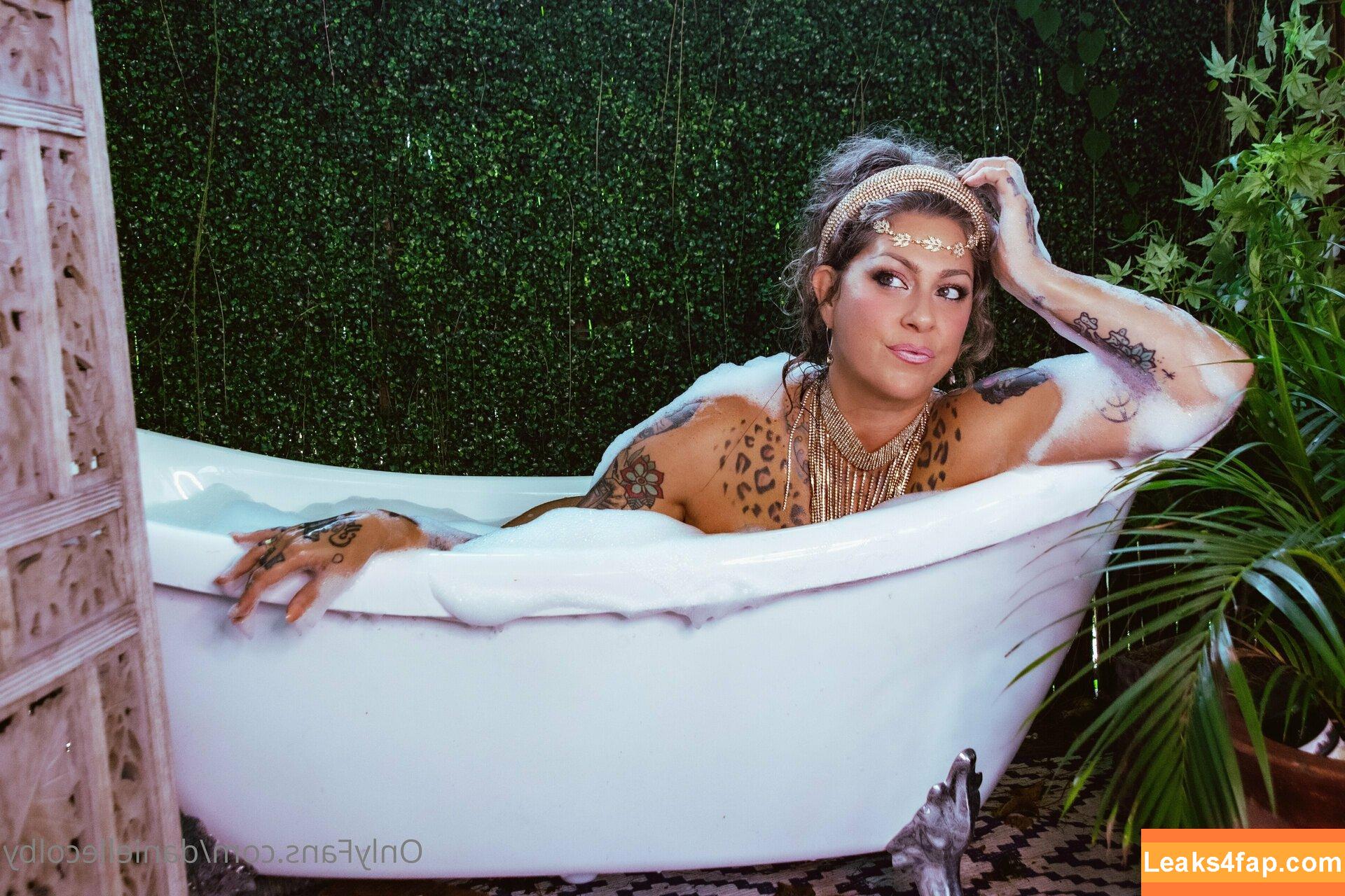 Danielle Colby / daniellecolby / daniellecolbyamericanpicker / https: leaked photo photo #0313