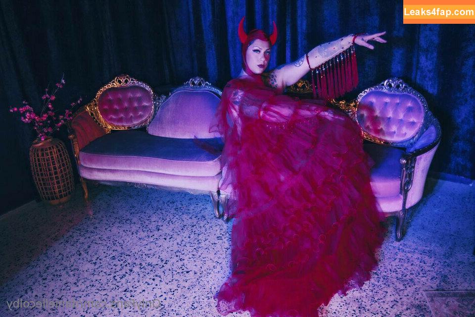 Danielle Colby / daniellecolby / daniellecolbyamericanpicker / https: leaked photo photo #0516
