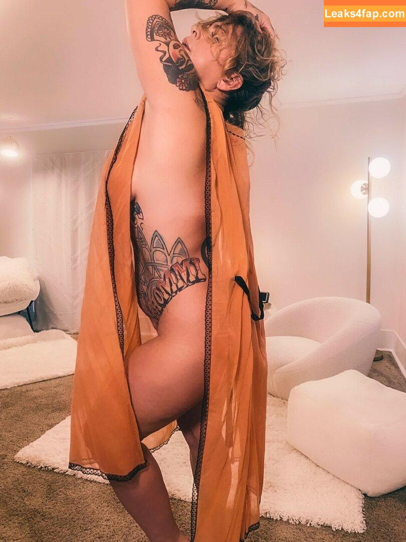 Danielle Colby / daniellecolby / daniellecolbyamericanpicker / https: слитое фото фото #0588