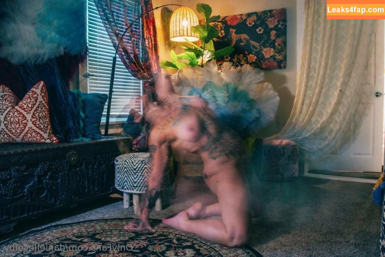 Danielle Colby / daniellecolby / daniellecolbyamericanpicker / https: leaked photo photo #0607