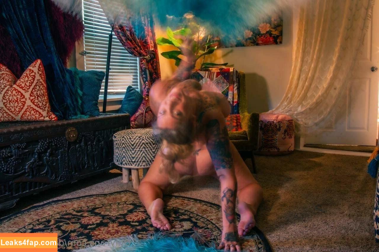 Danielle Colby / daniellecolby / daniellecolbyamericanpicker / https: leaked photo photo #0608