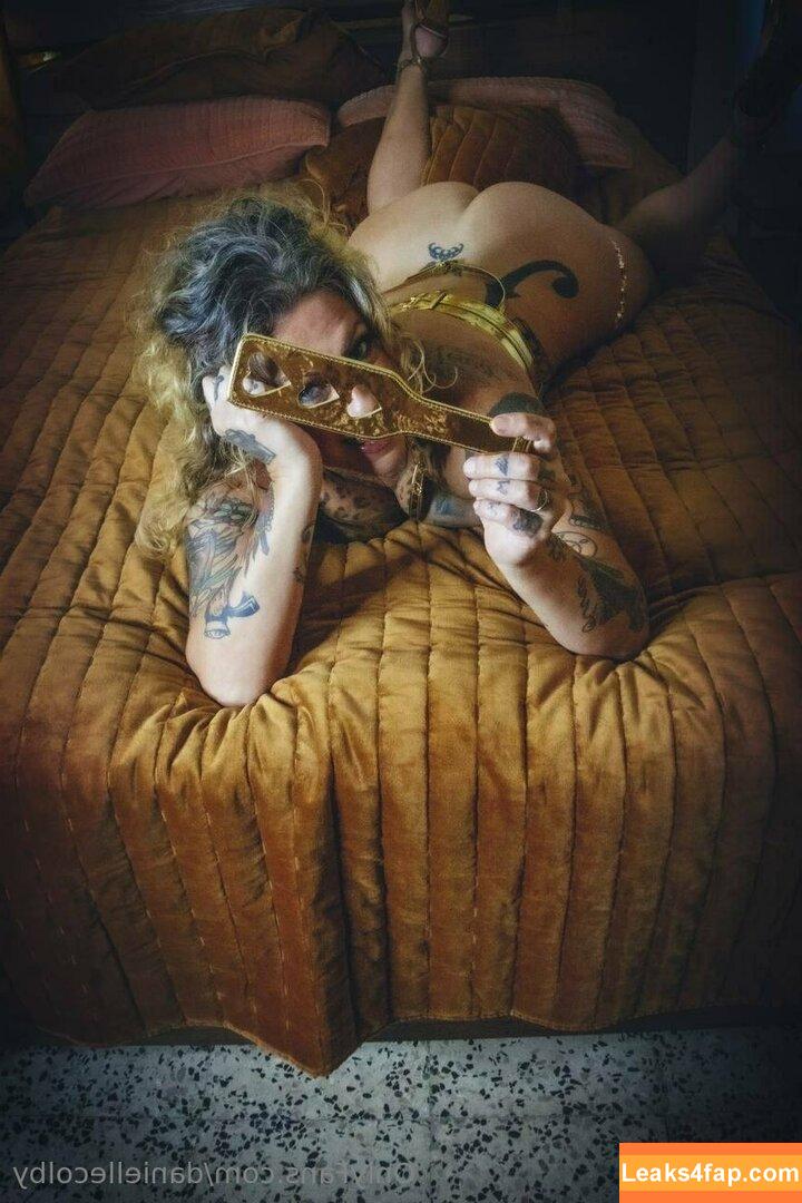 Danielle Colby / daniellecolby / daniellecolbyamericanpicker / https: слитое фото фото #0663