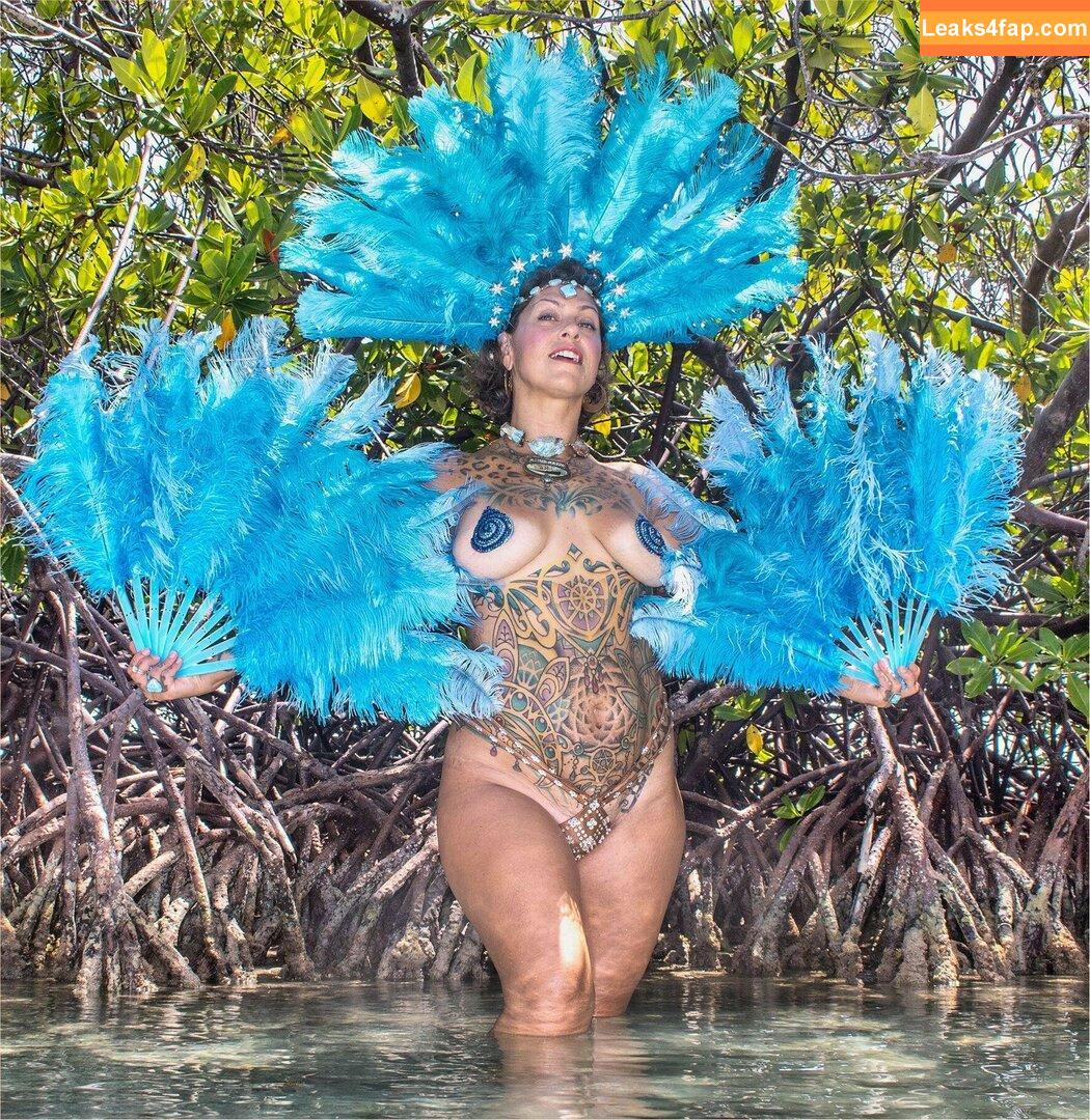 Danielle Colby / daniellecolby / daniellecolbyamericanpicker / https: слитое фото фото #0724