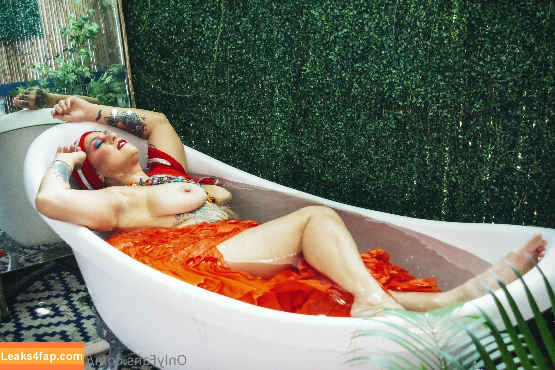 Danielle Colby / daniellecolby / daniellecolbyamericanpicker / https: leaked photo photo #0961