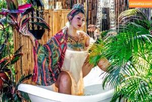 Danielle Colby photo #0037