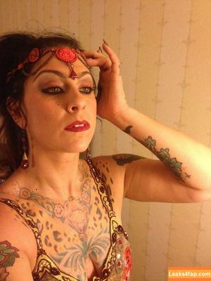 Danielle Colby photo #0096