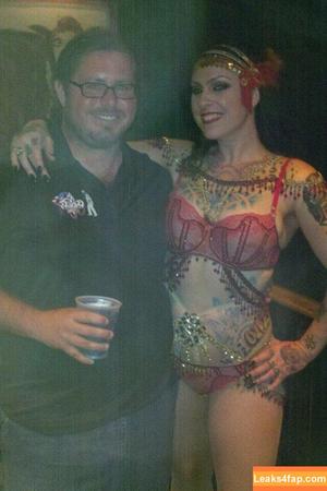 Danielle Colby photo #0101