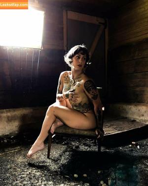 Danielle Colby photo #0114