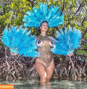 Danielle Colby photo #0116
