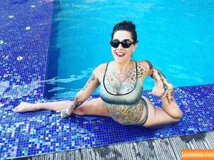 Danielle Colby photo #0146