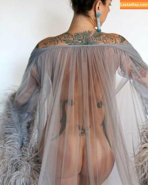 Danielle Colby photo #0204