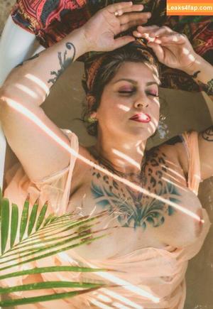Danielle Colby photo #0274