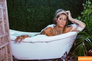 Danielle Colby photo #0313