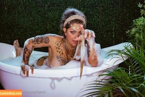 Danielle Colby photo #0322