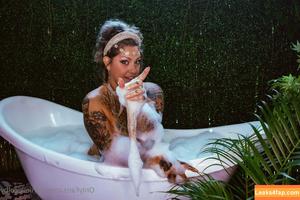 Danielle Colby photo #0323