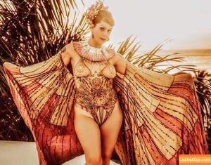Danielle Colby photo #0336