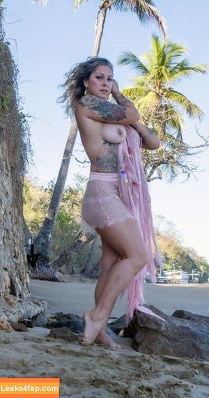 Danielle Colby photo #1179