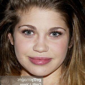 Danielle Fishel photo #0006