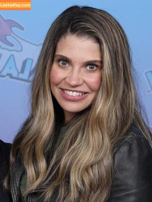 Danielle Fishel photo #0080
