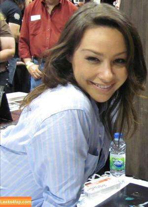 Danielle Harris photo #0016