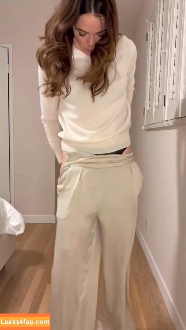 Danielle Panabaker / dpanabaker слитое фото фото #0145