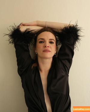 Danielle Panabaker photo #0019