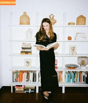 Danielle Panabaker photo #0070