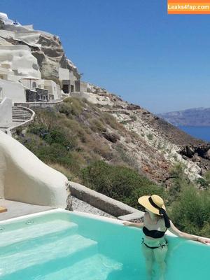 Danielle Panabaker фото #0129