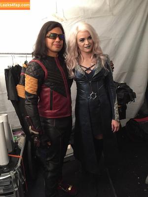 Danielle Panabaker фото #0131