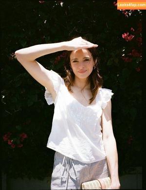 Danielle Panabaker photo #0235
