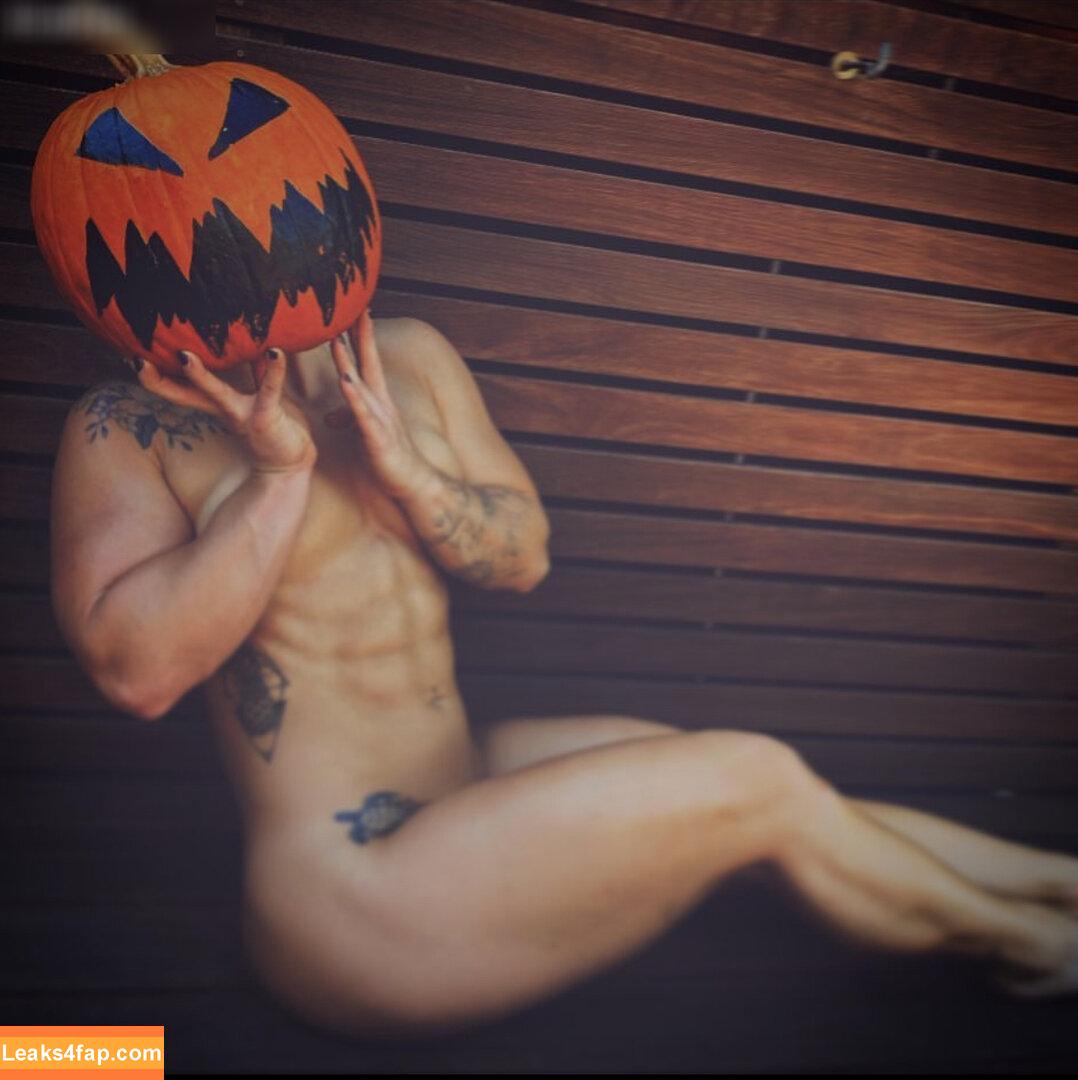 Danielle Speegle / dellespeegle leaked photo photo #0032