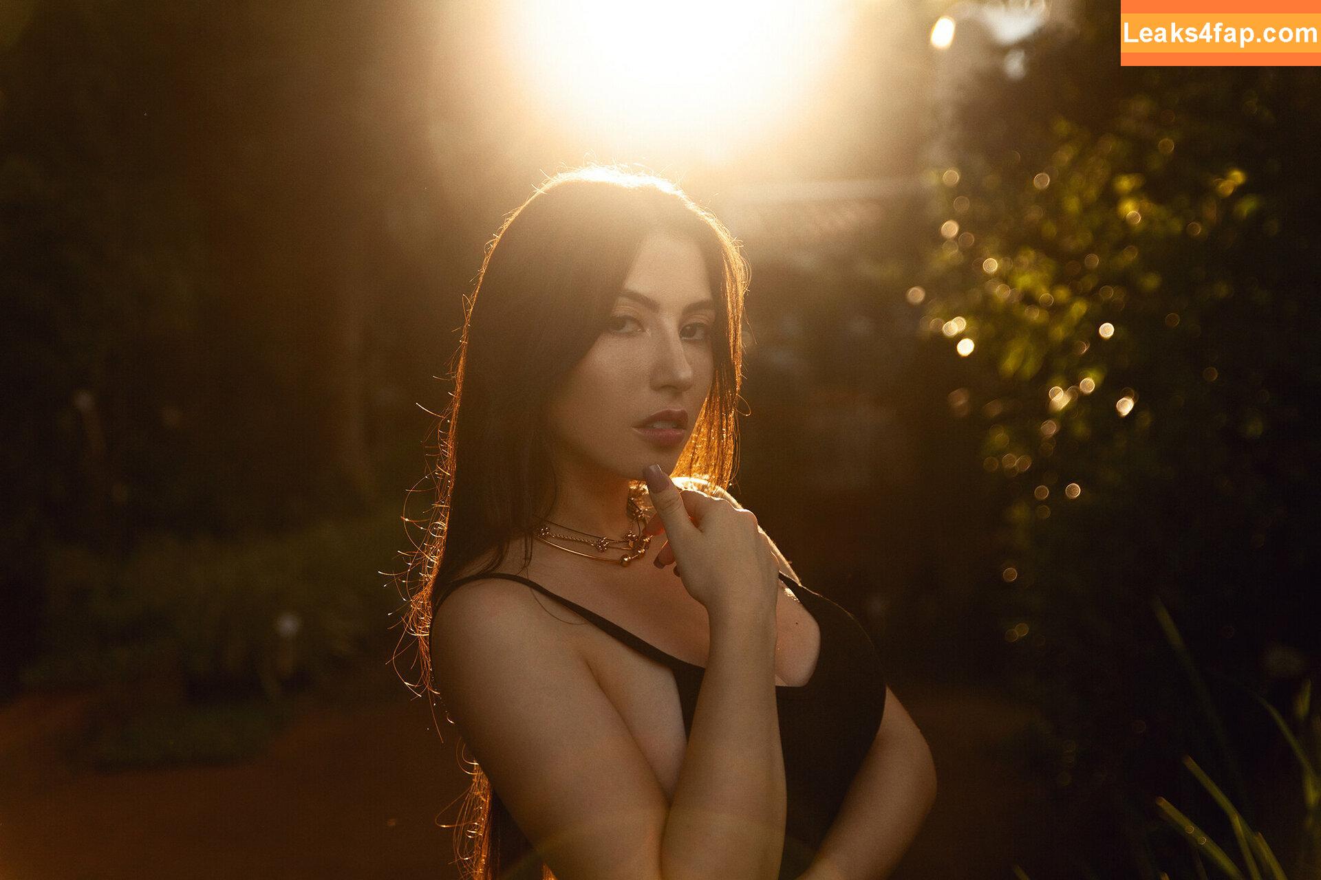 Danielle Vedovelli / danievedo слитое фото фото #0357