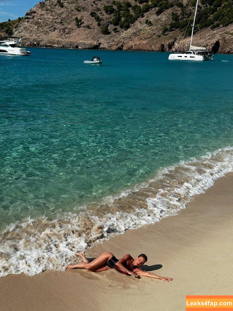 Danielle Winits / lawinits leaked photo photo #0075