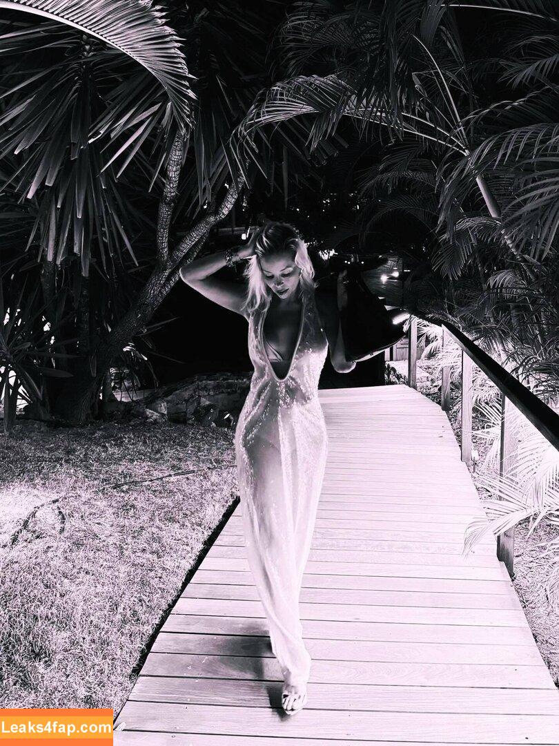 Danielle Winits / lawinits leaked photo photo #0079