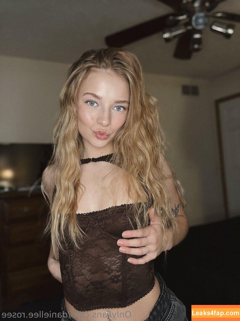 daniellee.rosee / daniellerose75 / danielleroserussell leaked photo photo #0047