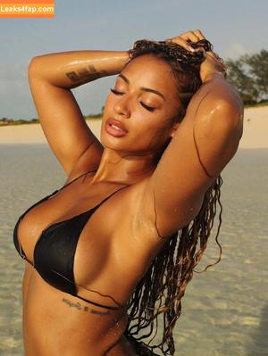 DaniLeigh фото #0014