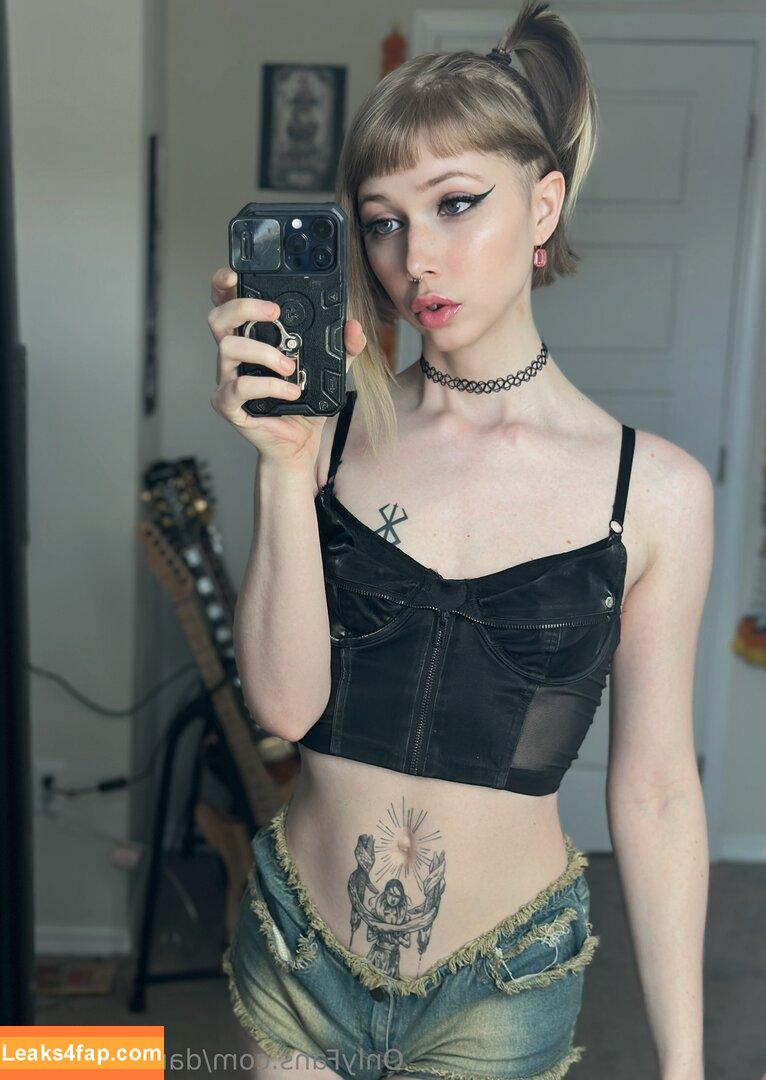 danisophiaxxx / danisophia.official leaked photo photo #0035