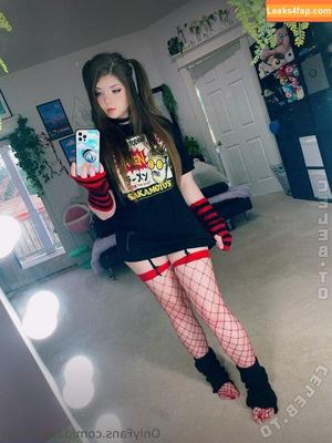 Danni Meow photo #2123