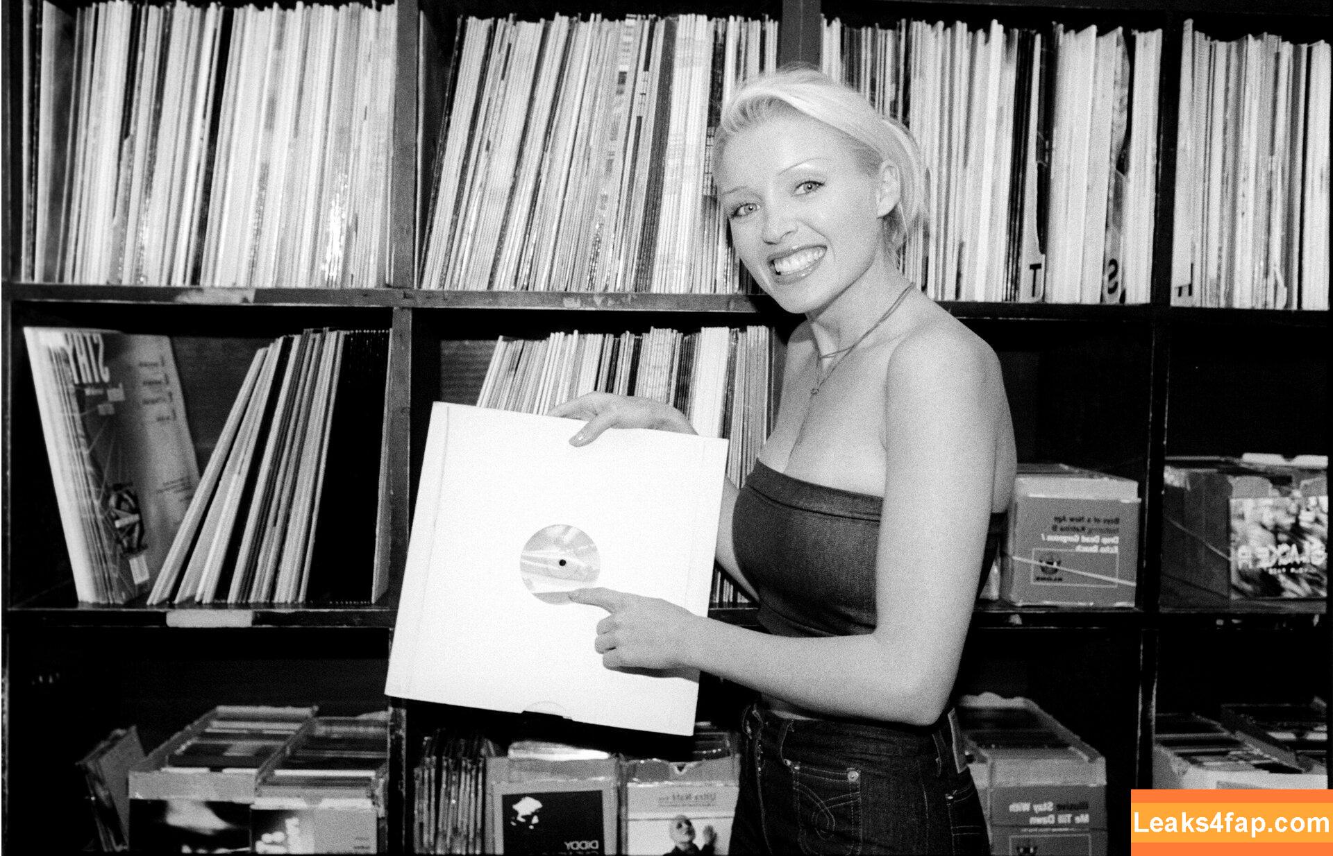 Danni Minogue / danniiminogue leaked photo photo #2379