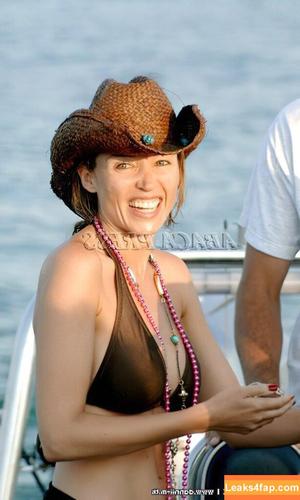 Danni Minogue photo #3329