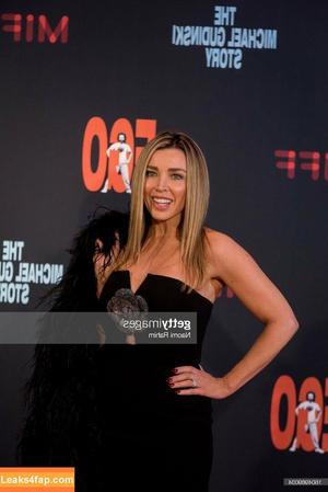 Danni Minogue photo #3857