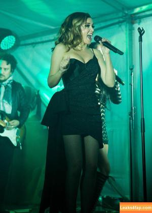 Danni Minogue photo #4311