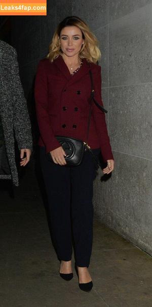 Danni Minogue photo #4567